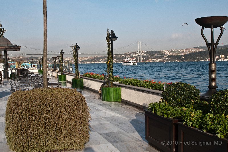20100401_164818 D300.jpg - Bosphorus Bridge from Four Seasons Hotel